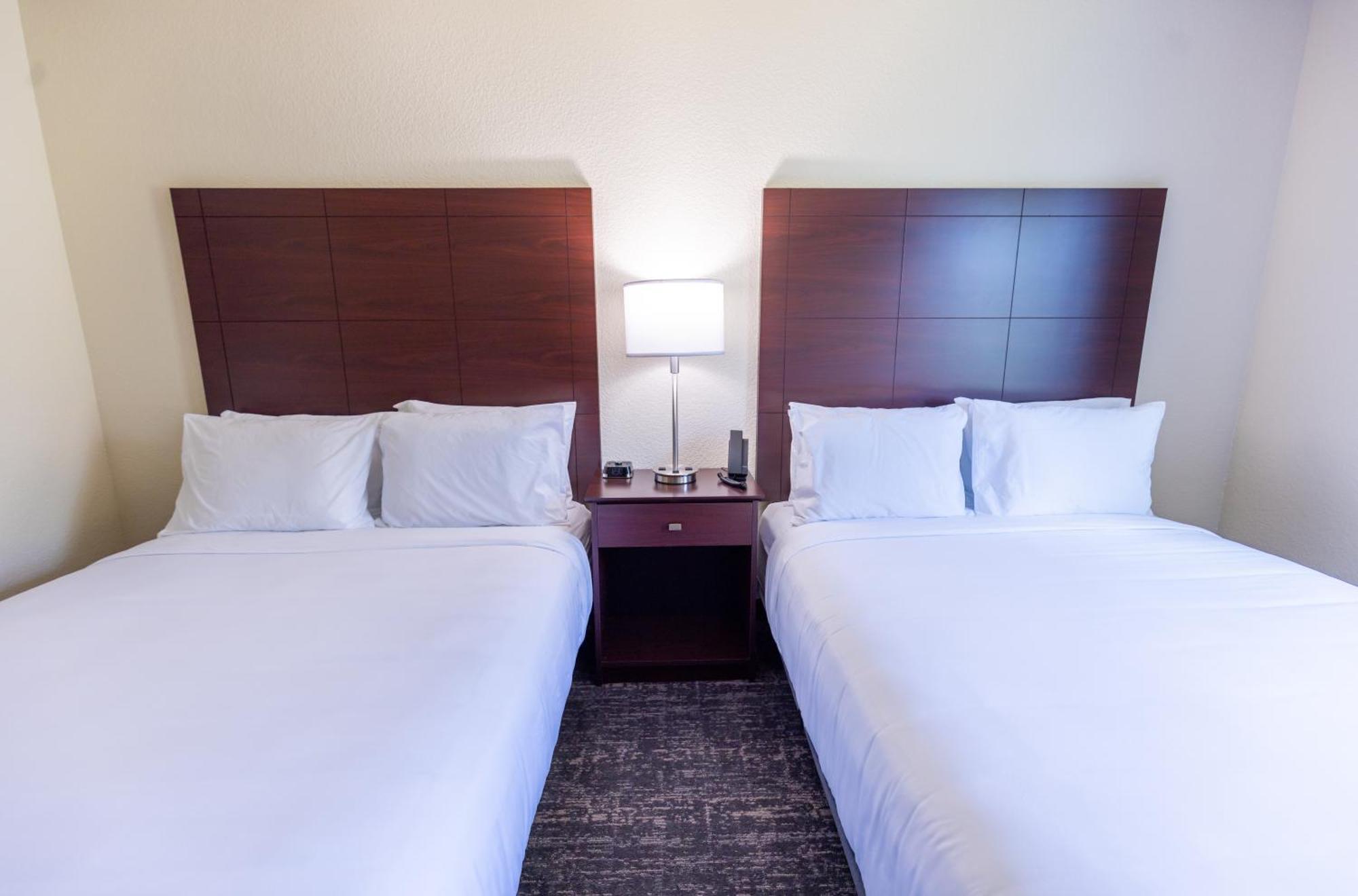 Cobblestone Inn & Suites - Winters Buitenkant foto