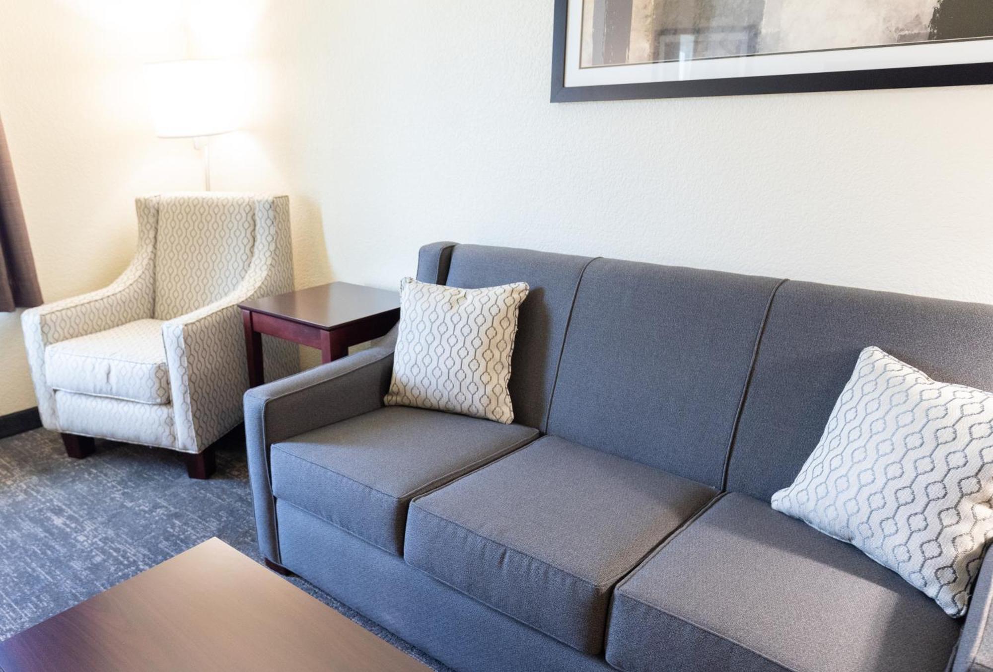 Cobblestone Inn & Suites - Winters Buitenkant foto
